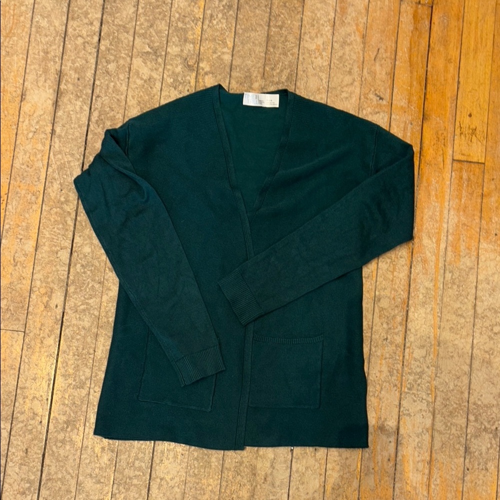 Elegant Green Women's Cardigan Sweater